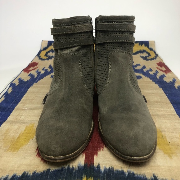 Seychelles Ankle Booties - Picture 2 of 15